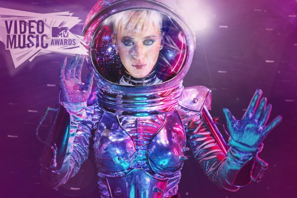 Katy Perry Is Hosting The VMA’s As Moonwoman
