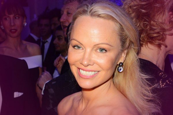 Actress Pamela Anderson Rumored To Be Dating Julian Assange