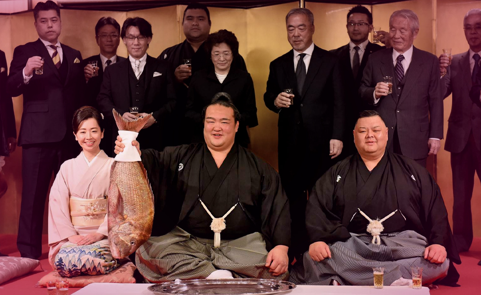 Japan reclaims Sumo-Wrestling crown.